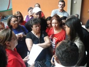 Justiça determina que professores deixem prédio de secretaria em Aracaju (Foto: Divulgação/Sintese)