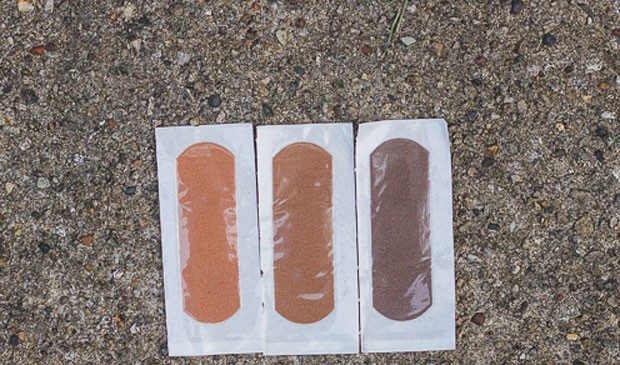 O produto é vendido em três tons diferentes (Foto: Tru-Colour Bandages/Divulgação)