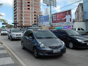 Engarrafamento é um dos maiores problemas de mobilidade urbana (Foto: Vanessa Bahé/ G1)