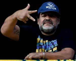 Maradona Tevez Boca x Quilmes (Foto: Reuters)