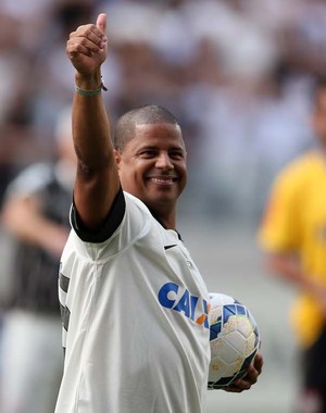 Marcelinho Carioca Teste Arena Corinthians (Foto: Marcos Ribolli)