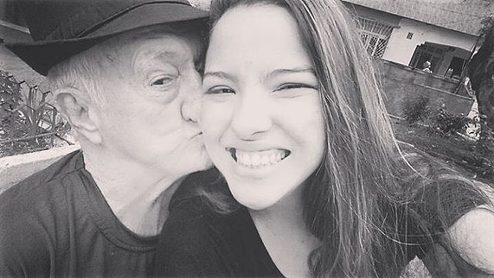 Bruna Bergamini, neta de Russo, faz homenagem ao avô em rede social (Foto: Reprodução/Instagram)