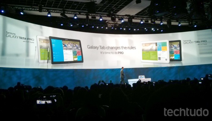Samsung lançou dois novos tablets de 12.2 polegadas: Galaxy Tab Pro e Galaxy Note Pro (Foto: Isadora Díaz / TechTudo) Samsung lançou dois novos tablets de 12.2 polegadas: Galaxy Tab Pro e Galaxy Note Pro (Foto: Isadora Díaz / TechTudo)