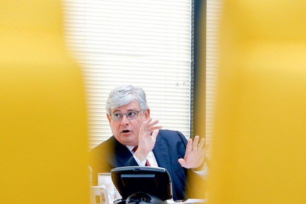 O procurador geral da República Rodrigo Janot (Foto: Pedro Ladeira/Folhapress) O ACUSADOR O procurador-geral da República, Rodrigo Janot. Ele afirma que o petrolão não funcionaria sem Lula (Foto: Pedro Ladeira/Folhapress)