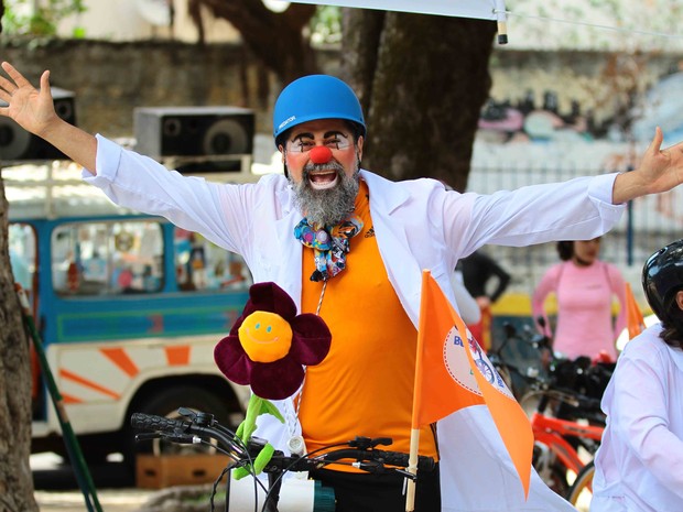 Recife recebeu 3ª edição do Bobociclismo, dos Doutores da Alegria (Foto: Marlon Costa/Pernambuco Press)
