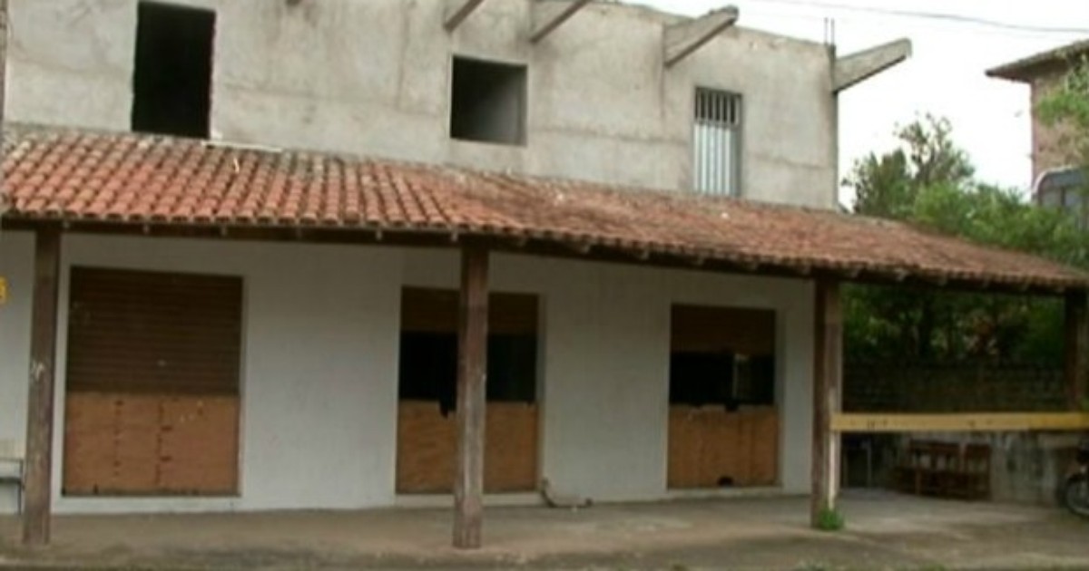 Antiga loja de brinquedos vira escola improvisada no ES - Globo.com