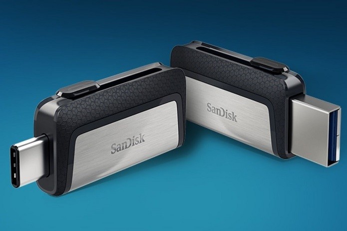 O novo pendrive da SanDisk possui os dois tipos de conectores USB (Foto: Divulgação/SanDisk) 