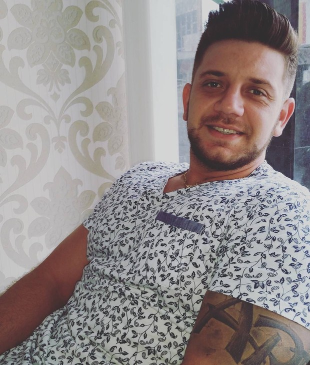 EGO Corpo de Renan Ribeiro, ex'The Voice', é velado em Conchal, SP notícias de Sertanejo EGO Corpo de Renan Ribeiro, ex'The Voice', é velado em Conchal, SP notícias de Sertanejo