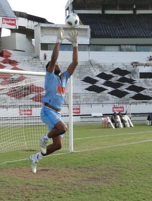 Goleiro Pantera é o segundo jogador a deixar o Campinense após rebaixamento para Série D (Foto: Divulgação)