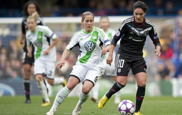 Final da Liga dos Campeões feminina - Wolfsburg e Lyon, Louisa Necib e Anna Blasse (Foto: AFP)
