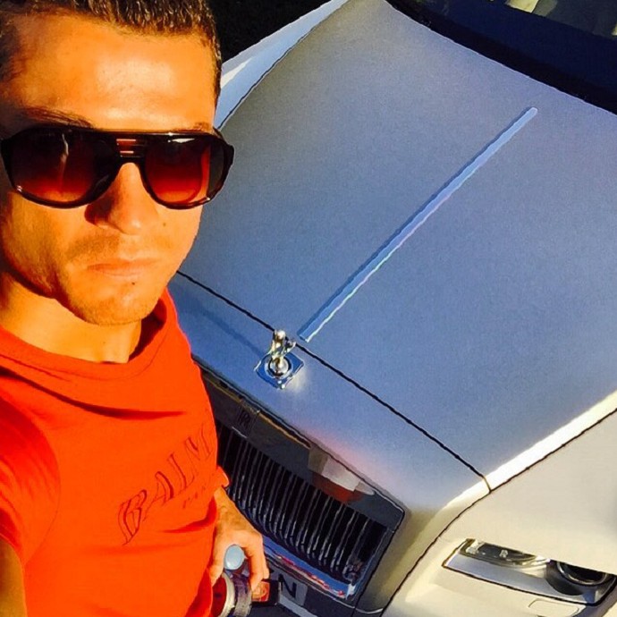 Cristiano Ronaldo carro