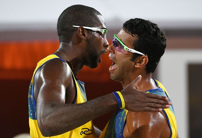Pedro Solberg e Evandro; vôlei de praia; olimpíada 2016 (Foto: YASUYOSHI CHIBA/AFP/Getty Images)