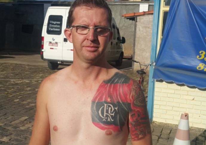 Marcio tem quatro tatuagem do Flamengo pelo corpo (Foto: Divulgação/ Arquivo pessoal)