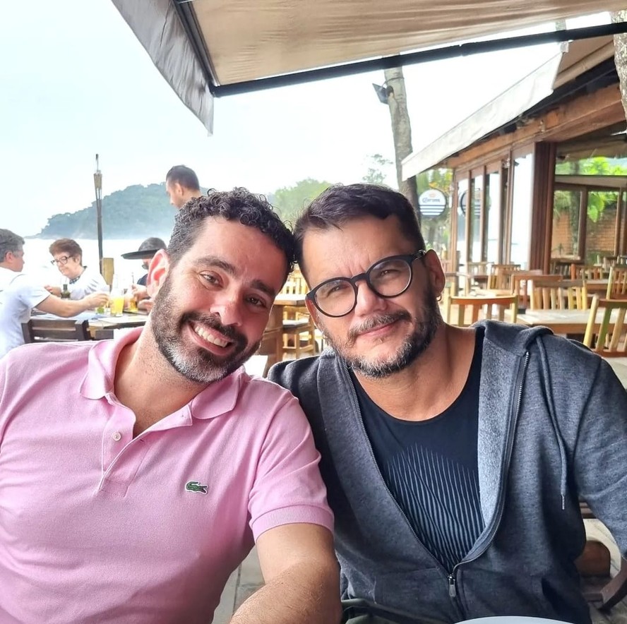 Prefeitura Do Rio Recebe Casal Gay Que Acusa O Bar Popeye De Homofobia