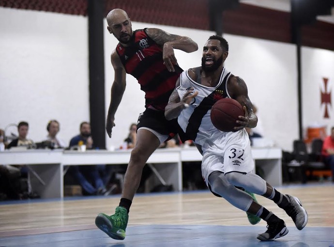 Vasco x Flamengo, final do Estadual de basquete, jogo 2, São Januário (Foto: André Durão) Vasco x Flamengo, final do Estadual de basquete, jogo 2, São Januário (Foto: André Durão)