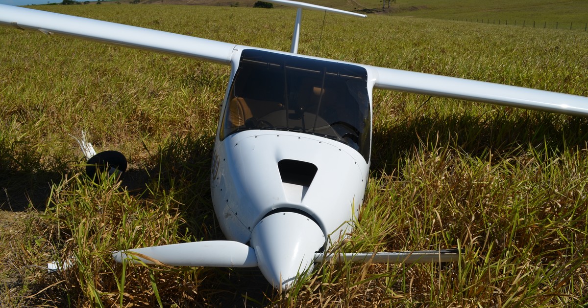 G1 Monomotor faz pouso forçado em zona rural de São Francisco no RJ