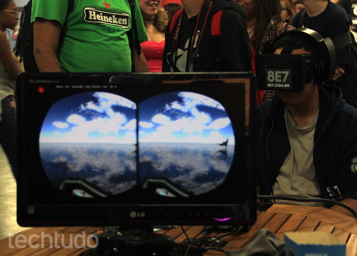 A empresa brasileira 8E7 demonstrou o Oculus Rift com uma experiência marítima (Foto: Renato Bazan/TechTudo) A empresa brasileira 8E7 demonstrou o Oculus Rift com uma experiência marítima (Foto: Renato Bazan/TechTudo)