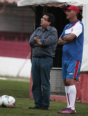 Carlos Octávio técnico Guaratinguetá Israel Vieira presidente (Foto: Fábio Rubinato/ AGF)