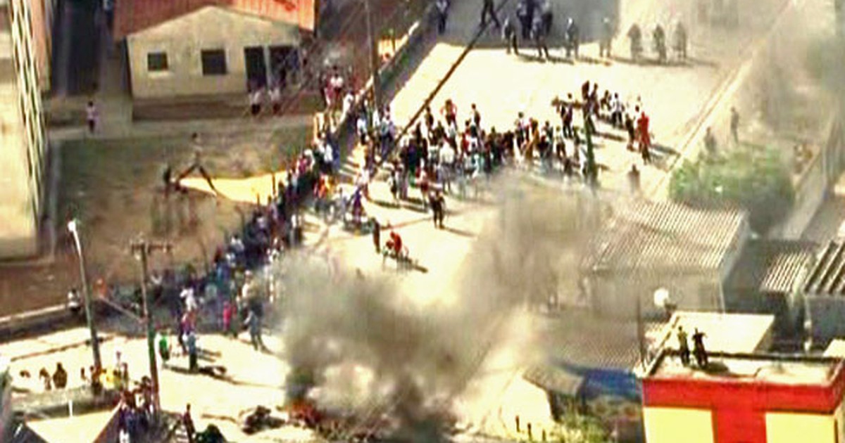 G1 PM Mata Adolescente E Moradores Bloqueiam Rua Em Protesto Em SP