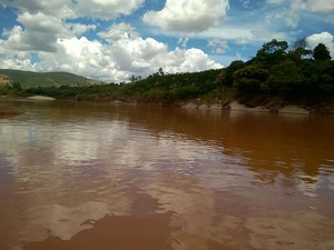 Rio Doce em Baixo Guadu, nesta terça-feira (23) (Foto: Viviane Machado/ G1)