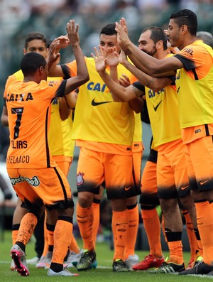 Por matemática e bola, jornalista dá 99% de chance de título ao Corinthians