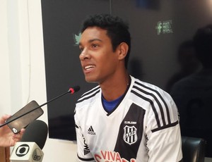 Antônio Carlos, zagueiro Ponte Preta (Foto: Heitor Esmeriz)