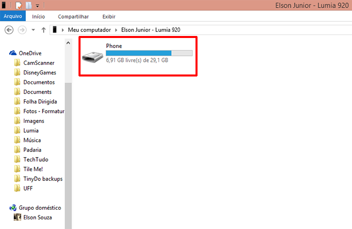 Windows Phone 8 permite que suas fotos sejam acessadas através do Windows Explorer (Foto: Reprodução/Elson de Souza)