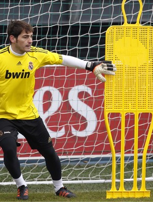 casillas real madrid treino (Foto: Agência EFE)