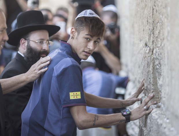 neymar barcelona muro das lamentações israel (Foto: EFE)