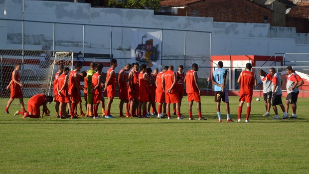 Edmilson Santos, técnico do River Plate (Foto: João Áquila / GLOBOESPORTE.COM)