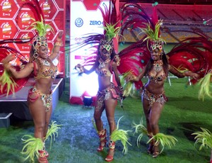 mulatas Maracanã camarote carnaval (Foto: Cintia Barlem)