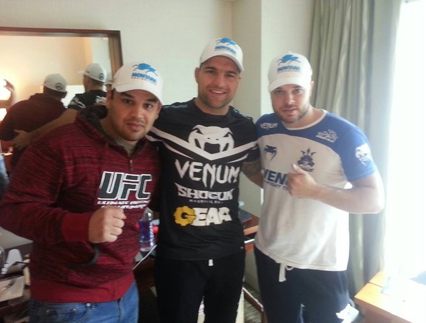 Lucas Pires e Maurício Shogun MMA UFC (Foto: Reprodução/ Facebook)