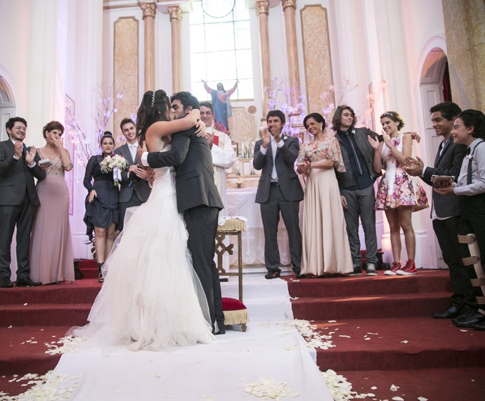 Já pode beijar a noiva, Cobreloa (Foto: Raphael Dias/Gshow)