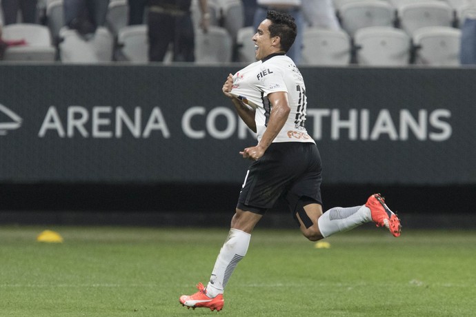 Jadson manda um balaço, crava o triunfo do Timão e pintura da rodada