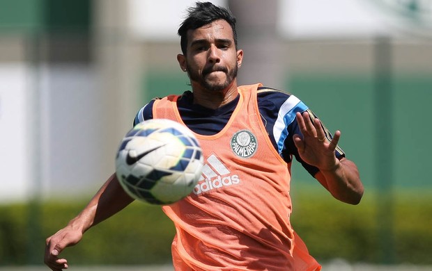 Henrique diz que motivador do time 