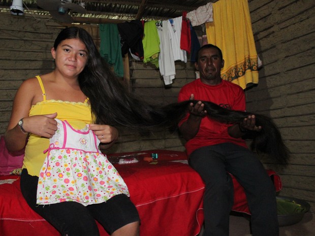 Casal espera ansioso pela primeira filha e quer comprar enxoval com dinheiro do cabelo de Rosilene (Foto: Patrícia Andrade/G1)