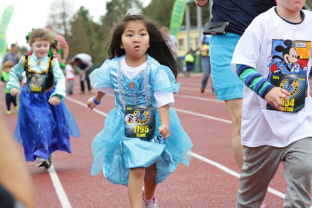 Evento na Disney teve corrida voltada exclusivamente para as crianças. (Foto: Walt Disney Parks/Divulgação)