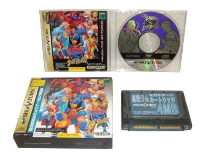 Alguns jogos de luta vinham com cartucho que permitia expandir a memória RAM do videogame da Sega (Foto: Reprodução / sega-saturn.net)