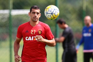Diego Souza Sport (Foto: Aldo Carneiro/ Pernambuco Press) Diego Souza Sport (Foto: Aldo Carneiro/ Pernambuco Press)