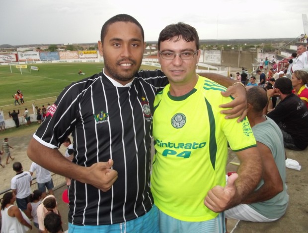 Amigos torcem para o Palmeiras e para o Corintians-RN (Foto: Jocaff Souza)