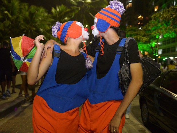 Festa da virada na praia de Boa Viagem (Foto: Luka Santos/ G1)