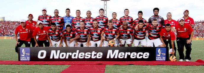 Campinense, campeão da Copa do Nordeste de 2013 (Foto: Magnus Menezes / Jornal da Paraíba) Campinense, campeão da Copa do Nordeste de 2013 (Foto: Magnus Menezes / Jornal da Paraíba)