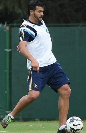 Henrique vê renovação adiantada, mira Fred na artilharia e fala em 