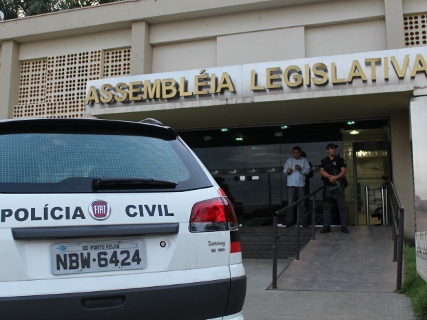 Deputados foram afastados do cargo temporariamente (Foto: Halex Frederic/G1)