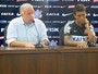 Chorando, Paulinho se despede do Timão e avisa: 