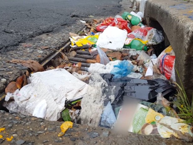 Campinas fez um mapeamento de áreas críticas para acúmulo de lixo (Foto: Reprodução/EPTV)