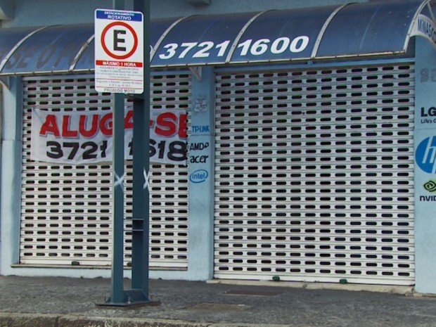 Em 1 ano, 250 comércios fecharam as portas em Poços de Caldas (Foto: Reprodução EPTV)