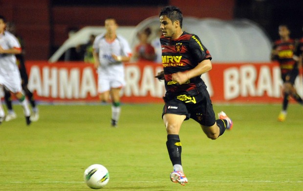 Henrique sport (Foto: Antônio Carneiro / Pernambuco Press)