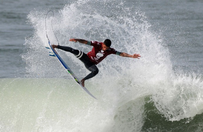 Filipe Toledo consegue a vitória sobre Italo Ferreira na semifinal do Rio Pro, pelo Mundial de Surfe  (Foto: André Durão)