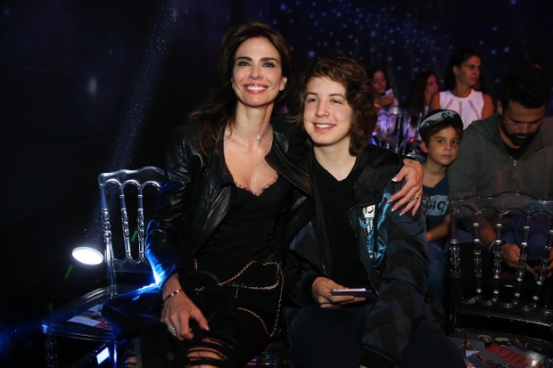 Luciana Ginenez e o filho, Lucas Jagger (Foto: Manuela Scarpa/Brazil News)